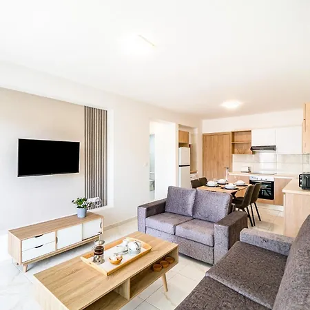 Апартаменты Adolina One Bedroom 303 By Ezoria