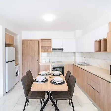 Апартаменты Adolina One Bedroom 303 By Ezoria