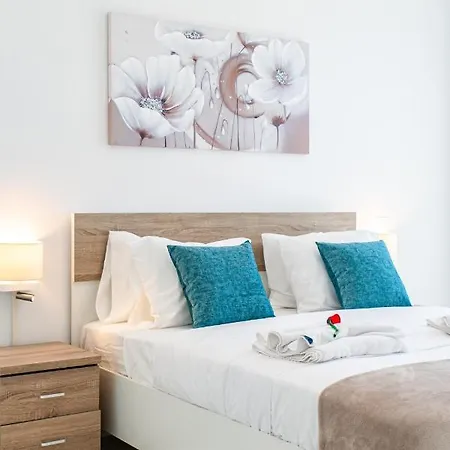 Adolina One Bedroom 303 By Ezoria Апартаменты *