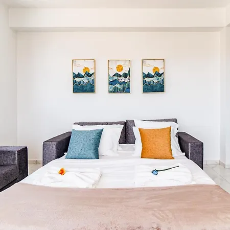 Adolina One Bedroom 303 By Ezoria